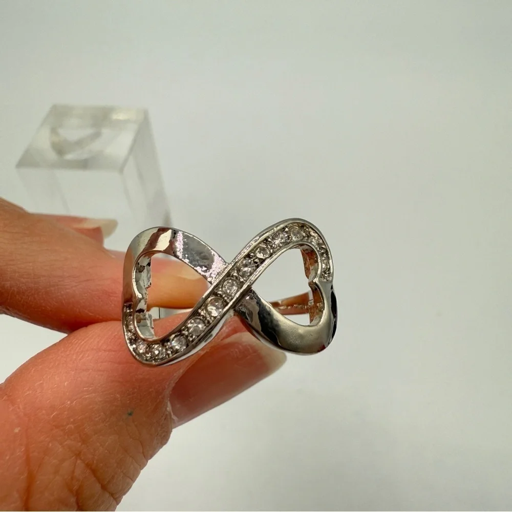 Elegant Silvertone Infinity Heart Ring